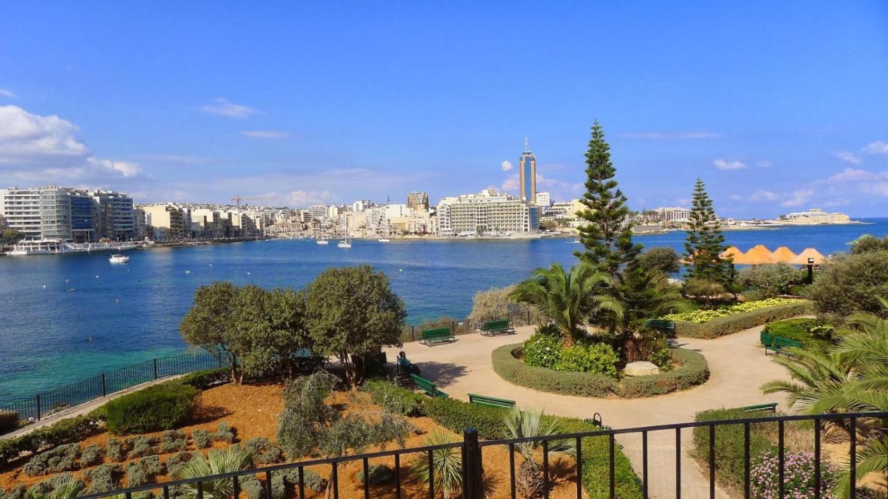 Appartamento Splendid Seaside Retreat On Spinola Bay San Giuliano Esterno foto