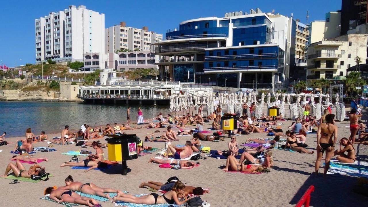 Appartamento Splendid Seaside Retreat On Spinola Bay San Giuliano Esterno foto