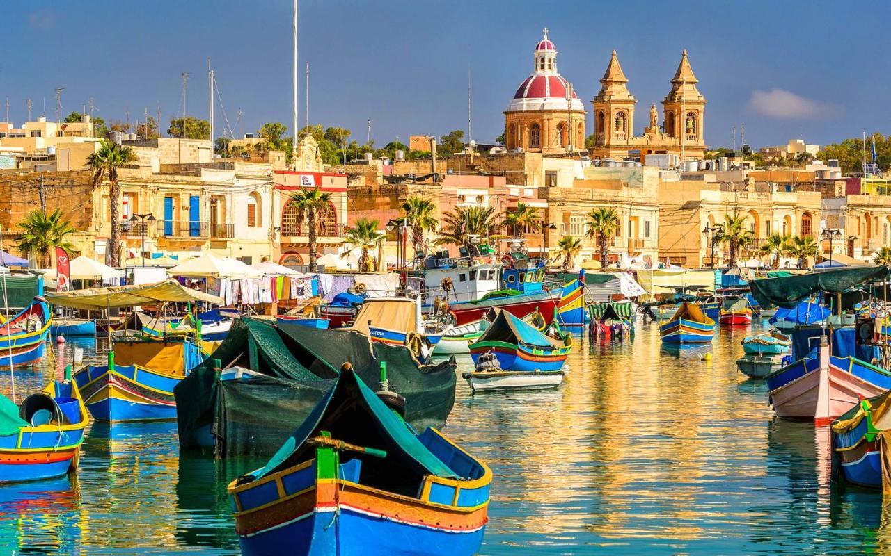Appartamento Splendid Seaside Retreat On Spinola Bay San Giuliano Esterno foto
