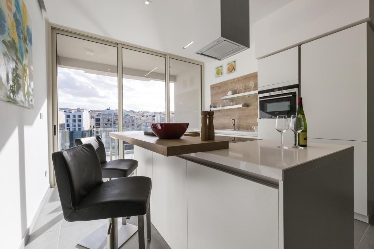 Appartamento Splendid Seaside Retreat On Spinola Bay San Giuliano Esterno foto